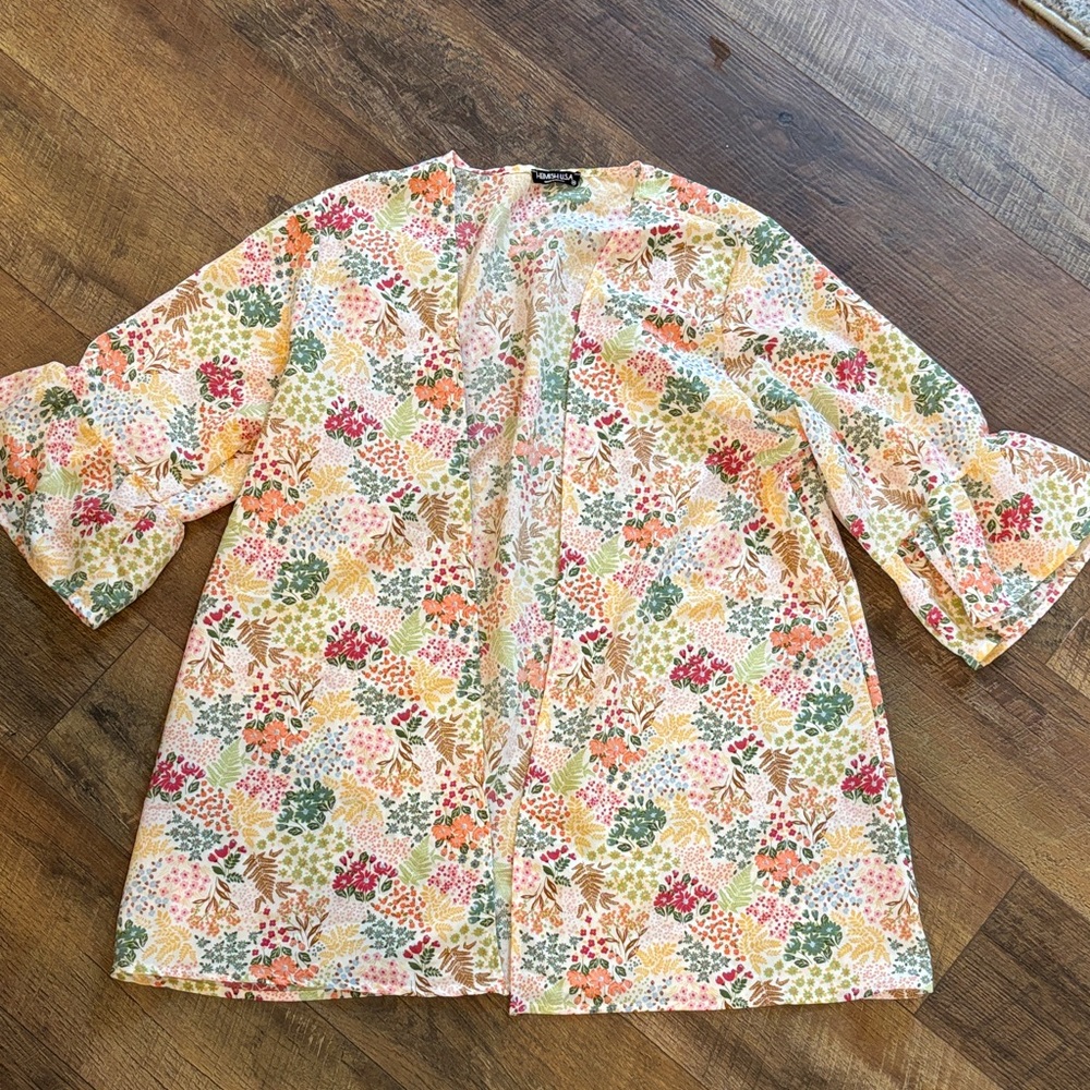 Hemish Floral Kimono